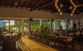 Sigiriya Wewa Addara Hotel - Hotel By The Lake
